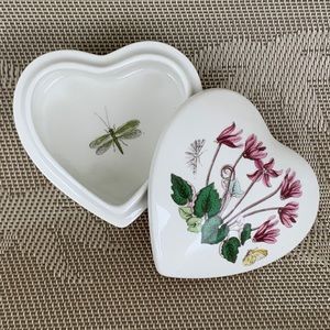 Portmeirion Botanic Garden Jewelry Trinket Box I Heart Shape Lidded I Cyclamen